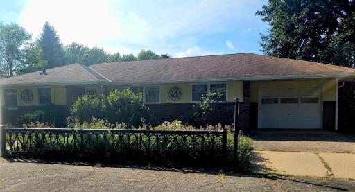 201 Dora Court W, Saint Paul, MN 55106