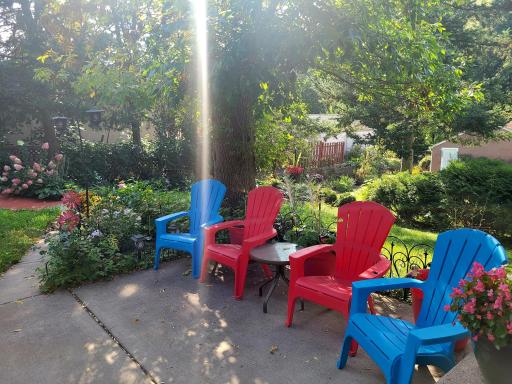 201 Dora Court W, Saint Paul, MN 55106