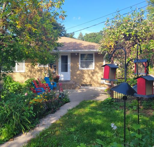 201 Dora Court W, Saint Paul, MN 55106