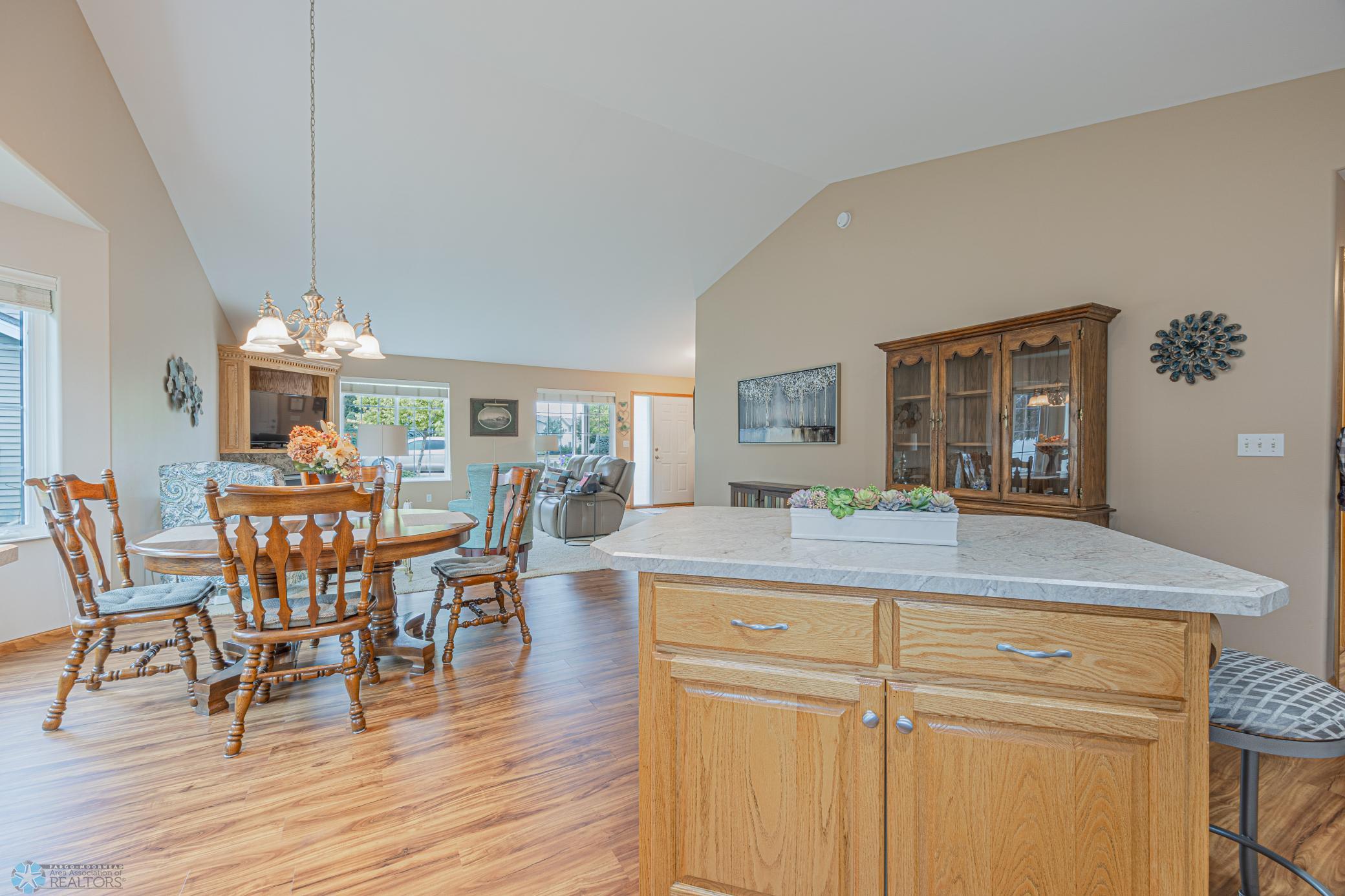 1312 34th Street Cir S, Moorhead, MN 56560-18.jpg
