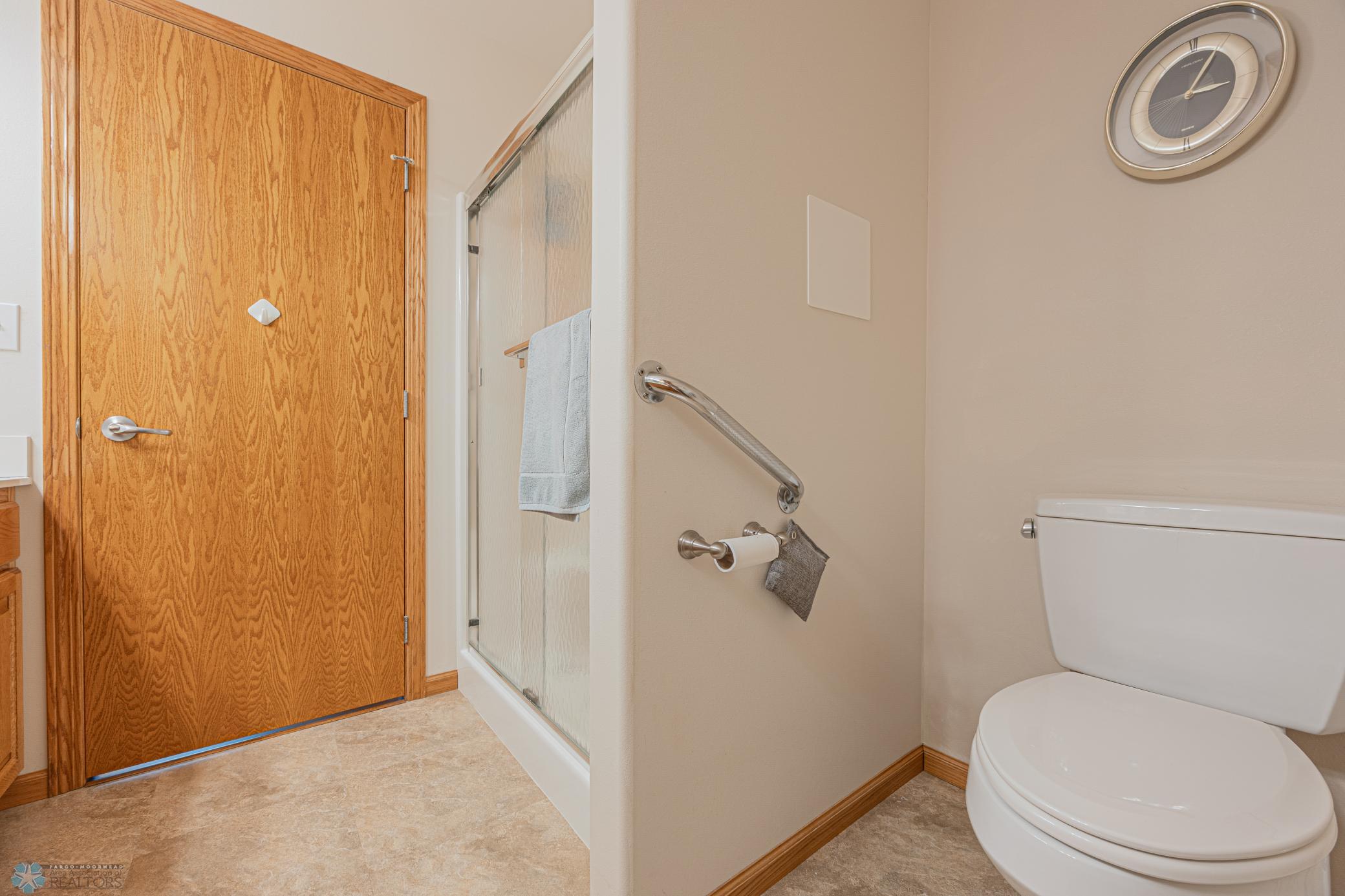 1312 34th Street Cir S, Moorhead, MN 56560-13.jpg