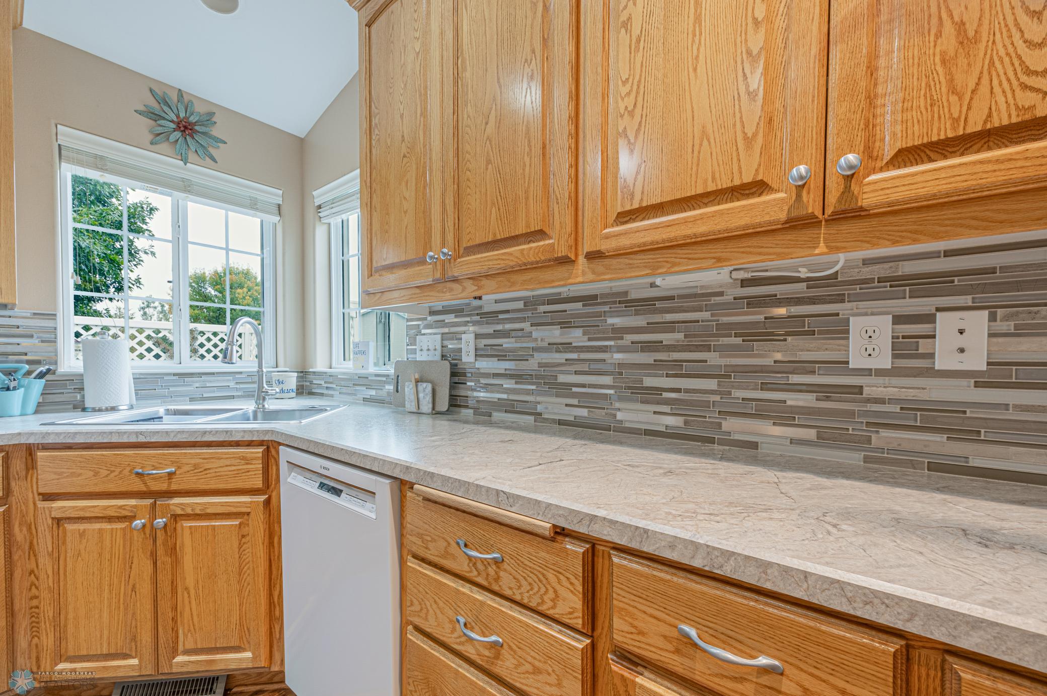 1312 34th Street Cir S, Moorhead, MN 56560-16.jpg