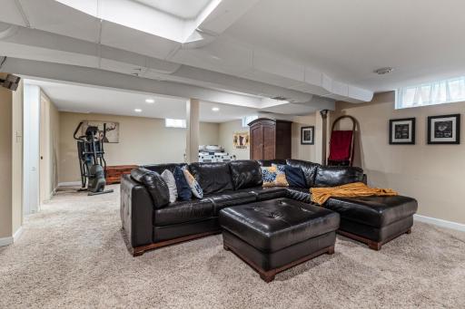 515 Raymond Avenue, Saint Paul, MN 55104