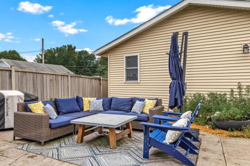 515 Raymond Avenue, Saint Paul, MN 55104
