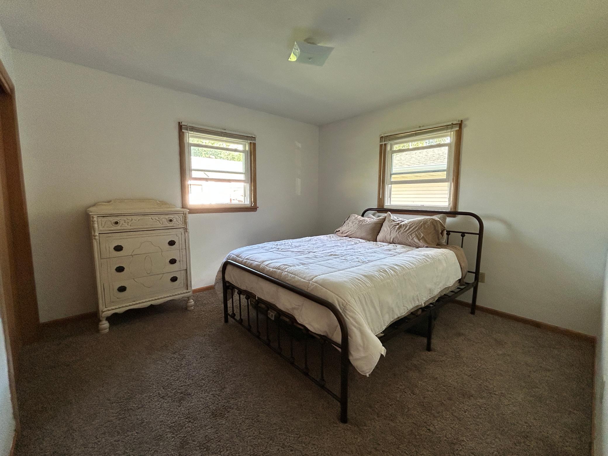 Bedroom 2.JPG