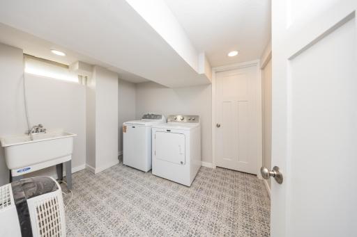 701 Vincent Avenue N, Minneapolis, MN 55411
