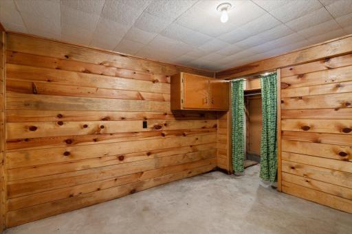 Lower Level - Room