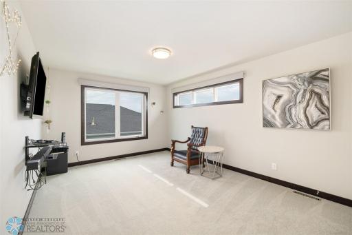 6023 Wildflower Drive S, Fargo, ND 58104