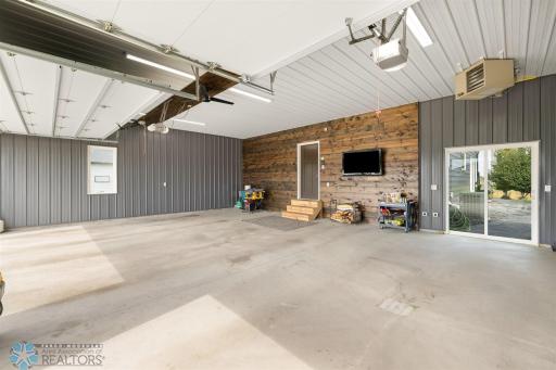 6023 Wildflower Drive S, Fargo, ND 58104