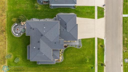 6023 Wildflower Drive S, Fargo, ND 58104