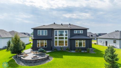 6023 Wildflower Drive S, Fargo, ND 58104