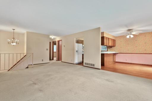 1865 Elm Street, Saint Paul, MN 55110