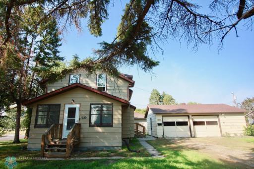 Photo for 1020 5th Avenue N, Wahpeton, ND 58075 - listing #6788163 1020 5th Avenue N, Wahpeton, ND 58075