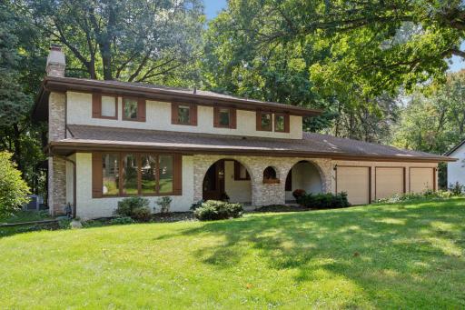 700 Windemere Curve, N, Minneapolis, MN 55441