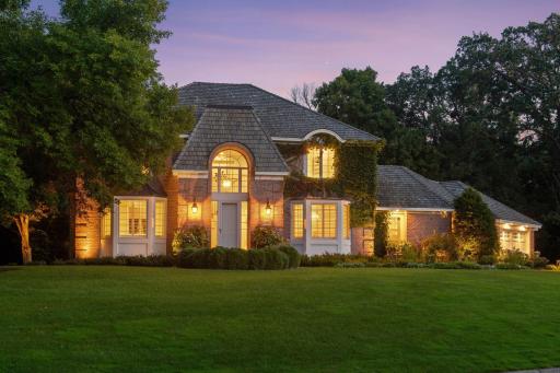 2487 Crowne Hill Road, Minnetonka, MN 55305