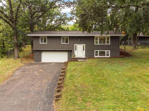 5916 Wyngate Lane, Minnetonka, MN 55345