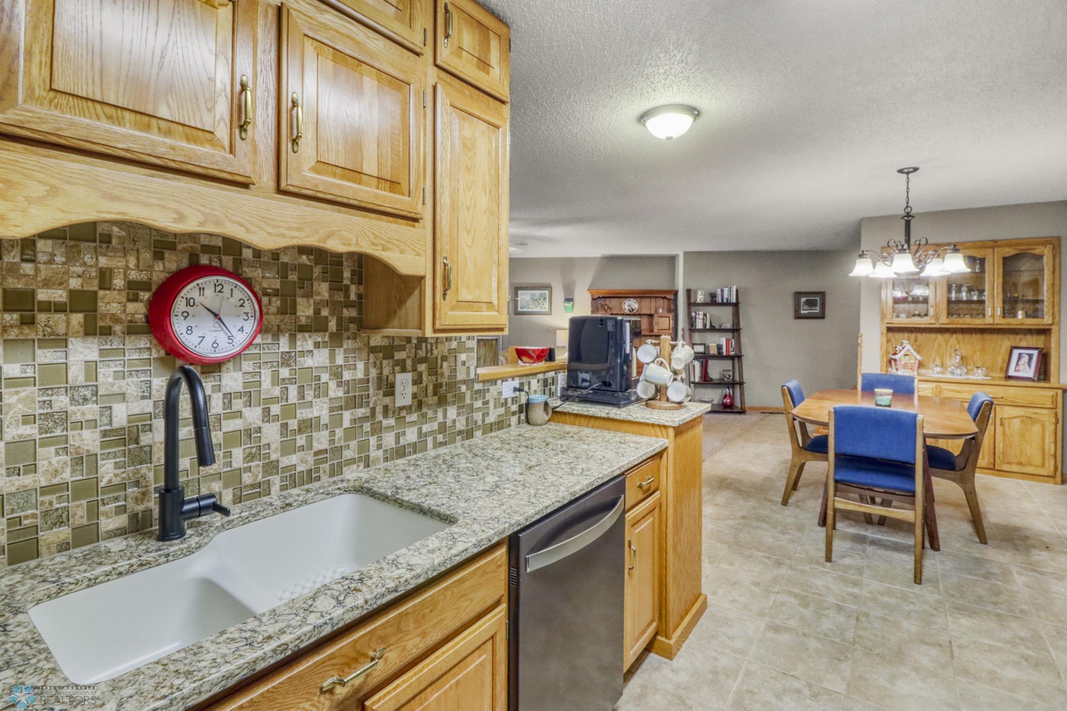 Kitchen1_7.JPG