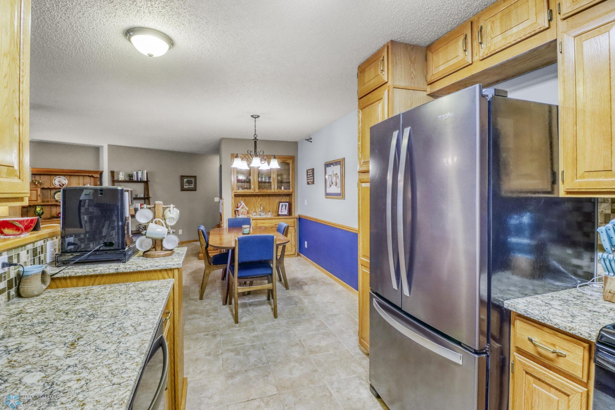 Kitchen1_6.JPG