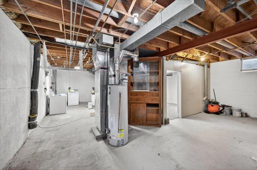 Lower level unfinished space and high ceilings