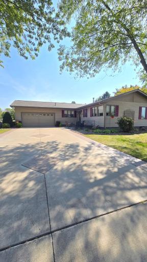 277 3rd Street SW, Blooming Prairie, MN 55917