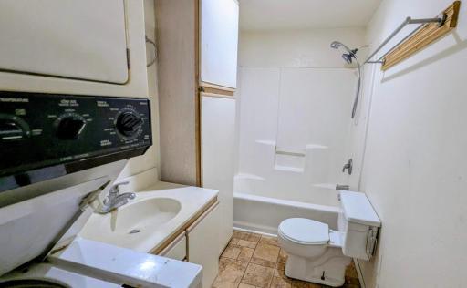 124 Mcdougal Avenue NW, Bagley, MN 56621