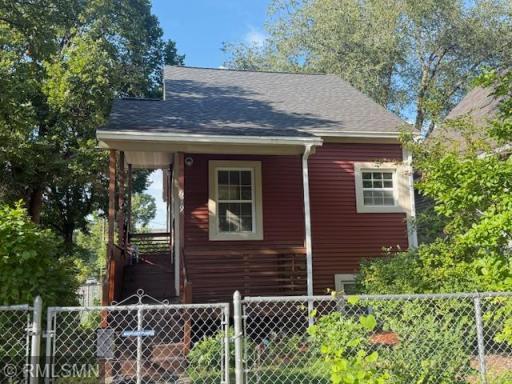 679 Edmund Avenue, Saint Paul, MN 55104