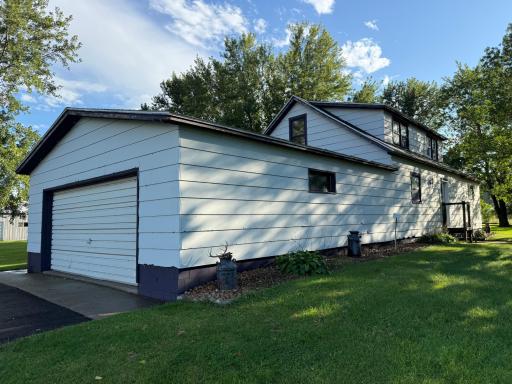 20729 462nd Avenue, Morris, MN 56267