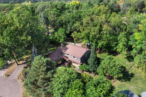 2505 Pine Circle, Minnetonka, MN 55305