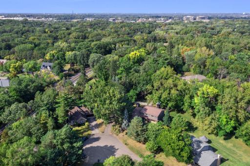 2505 Pine Circle, Minnetonka, MN 55305