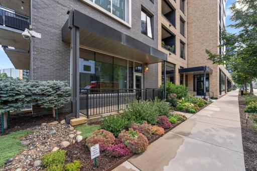 2BR walkout in the heart of the Mill District