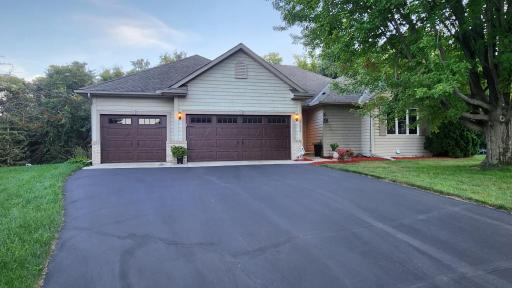 20698 Jasmine Circle, Lakeville, MN 55044
