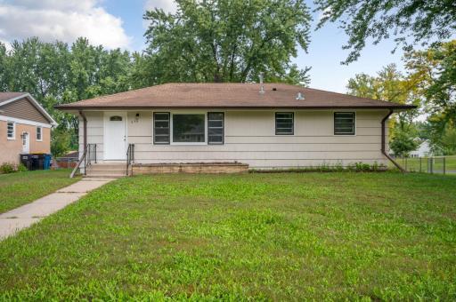 539 7th Avenue E, Shakopee, MN 55379