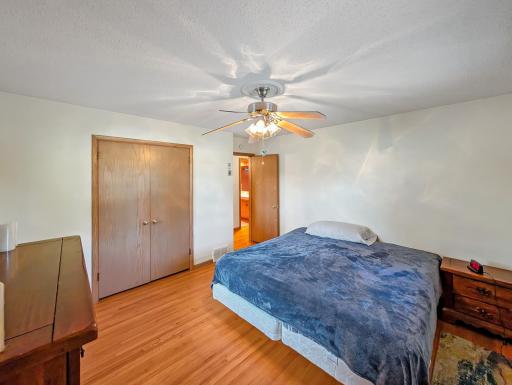 6129 Ryan Avenue, Minneapolis, MN 55424