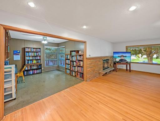 6129 Ryan Avenue, Minneapolis, MN 55424