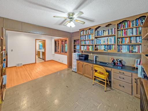6129 Ryan Avenue, Minneapolis, MN 55424