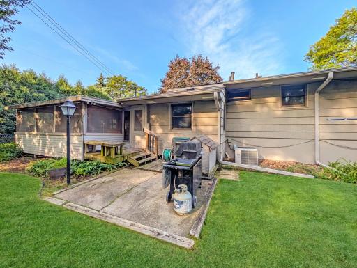 6129 Ryan Avenue, Minneapolis, MN 55424