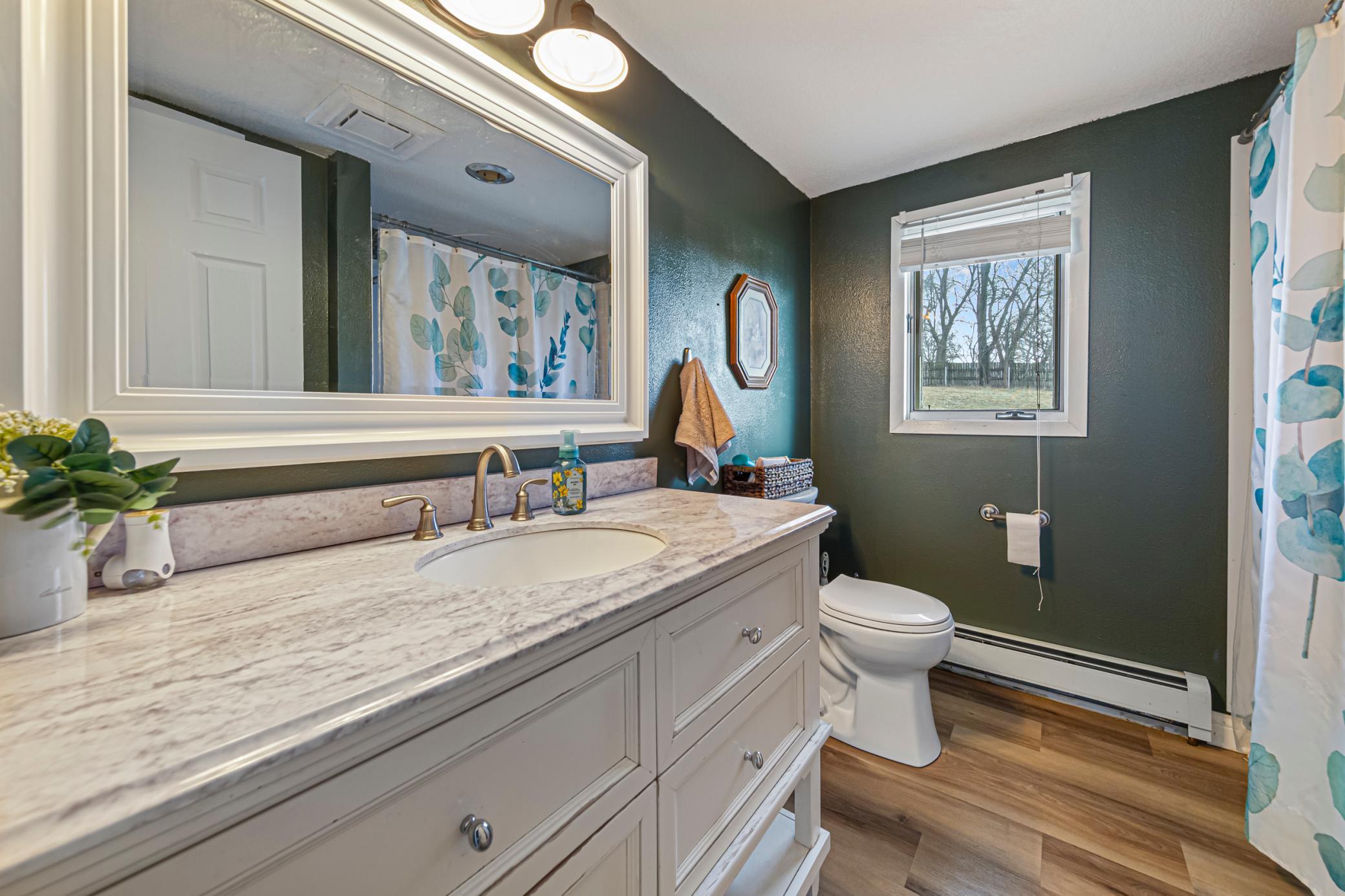 Updated Full Bathroom