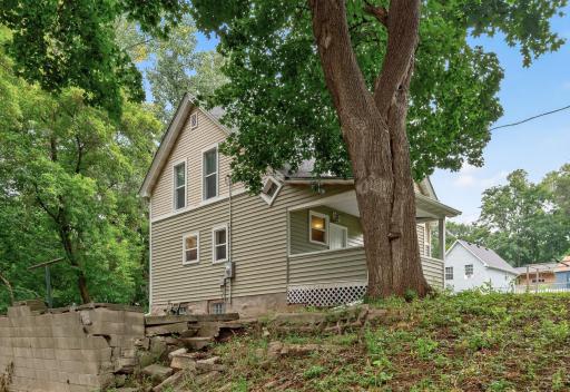 528 Lawson Avenue E, Saint Paul, MN 55130