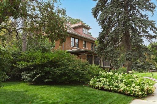94 Crocus Place, Saint Paul, MN 55102