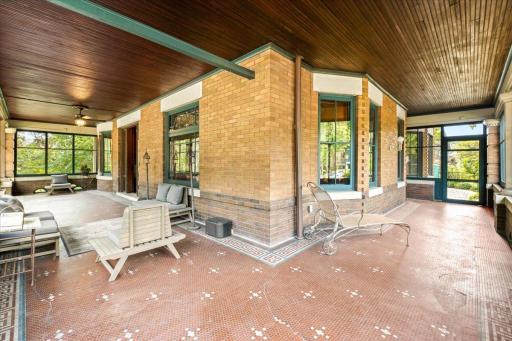 94 Crocus Place, Saint Paul, MN 55102