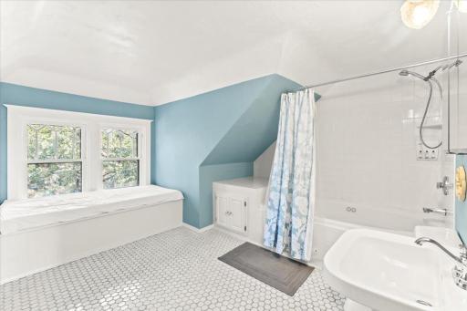 94 Crocus Place, Saint Paul, MN 55102