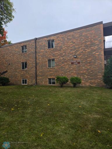 3108 5th Street S, 6, Moorhead, MN 56560