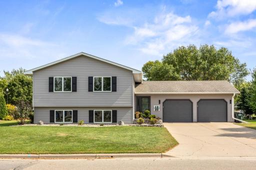 1225 Sherwood Street SE, Hutchinson, MN 55350