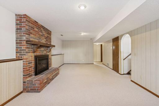 649 Randy Avenue, Shoreview, MN 55126