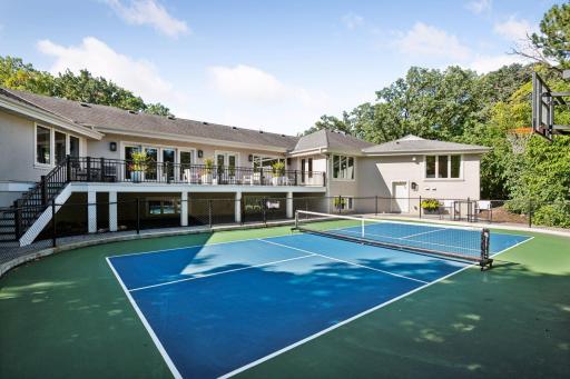 4810 Hilltop Lane, Edina, MN 55424