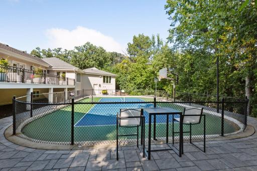 4810 Hilltop Lane, Edina, MN 55424