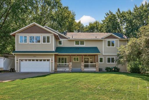 1865 Hampshire Lane N, Minneapolis, MN 55427
