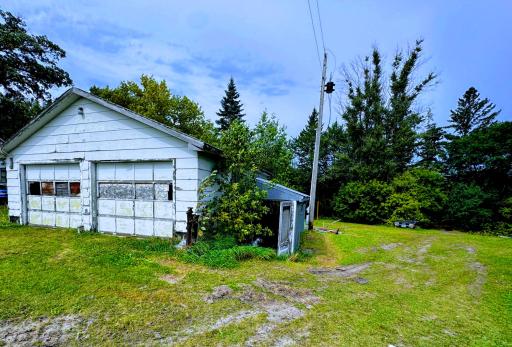 detached garage with lean to