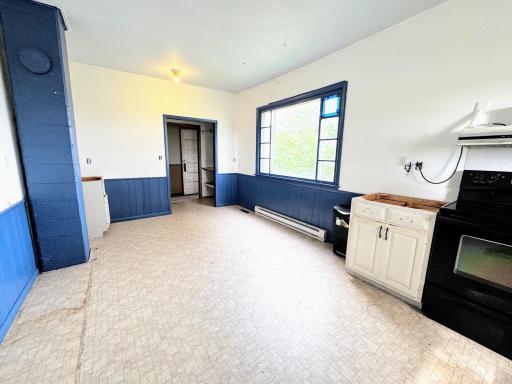 dining space in the kitchen
