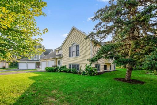 11266 50th Place N, Minneapolis, MN 55442
